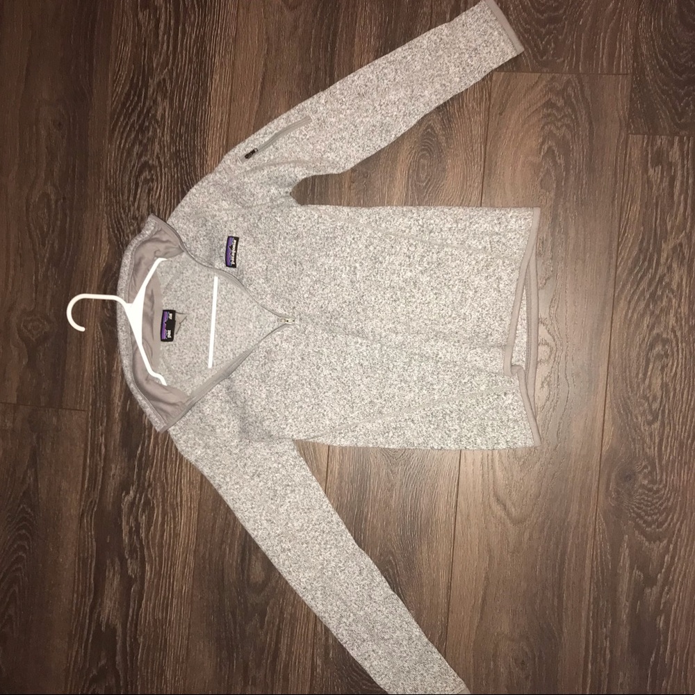 Patigonia Sweatshirt